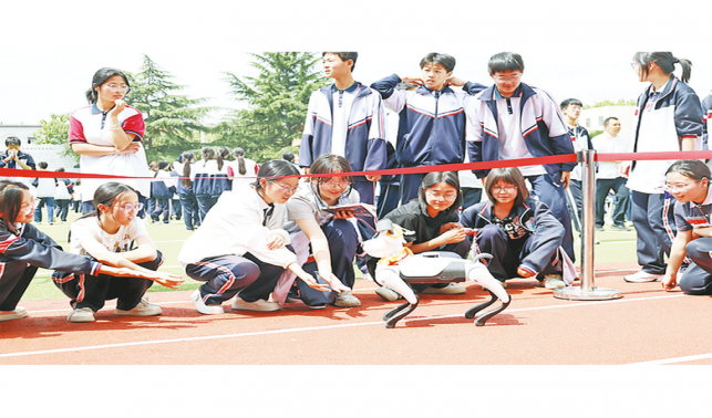 科技點(diǎn)亮夢想 創(chuàng)新繪就未來