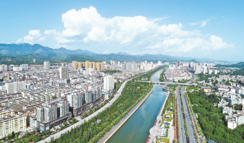 繪就天藍(lán)水碧的生態(tài)環(huán)境新畫(huà)卷