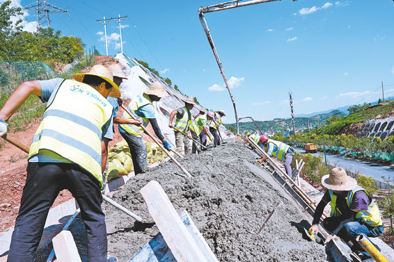 “暑”你最美！致敬高溫下的“堅守”