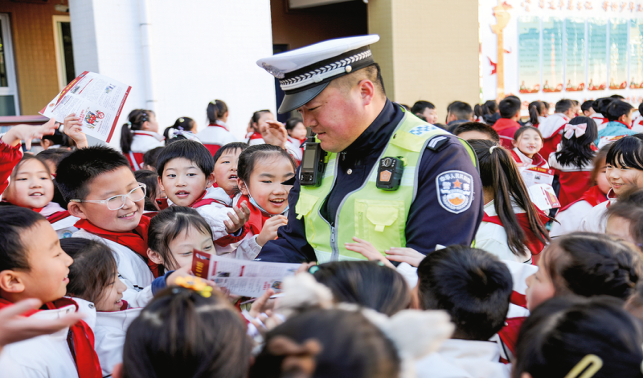 精準(zhǔn)施策保暢通 固本強(qiáng)基護(hù)平安