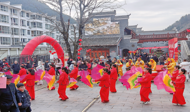 多彩活動(dòng)迎新春 文化惠民進(jìn)萬(wàn)家