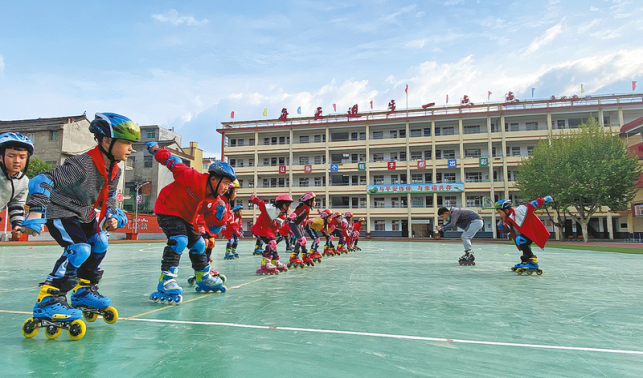 讓孩子在運(yùn)動(dòng)中拔節(jié)生長