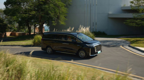 從藍(lán)山到高山，長(zhǎng)城汽車(chē)用“務(wù)實(shí)主義”卷出高階智駕新山海