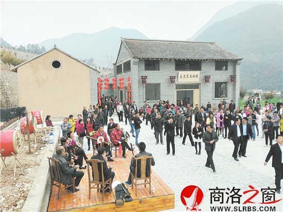 美麗鄉(xiāng)村與鄉(xiāng)土文化相結(jié)合，豐富了美麗鄉(xiāng)村的內(nèi)涵。
