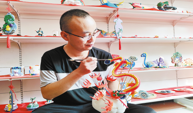 張廣新和他的面花藝術