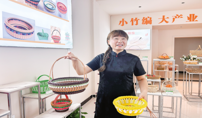 發(fā)展藤編產(chǎn)業(yè) 帶動(dòng)群眾增收